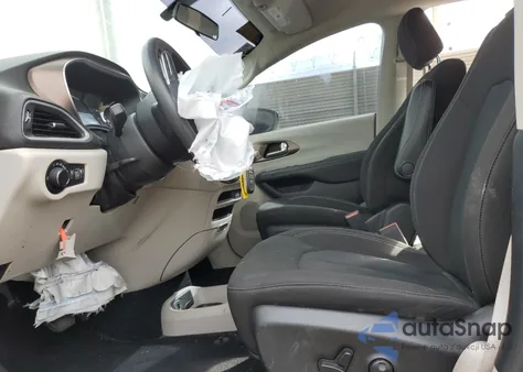 2020 Chrysler Voyager Lx z USA, uszkodzony, nr VIN 2C4RC1CGXLR279139